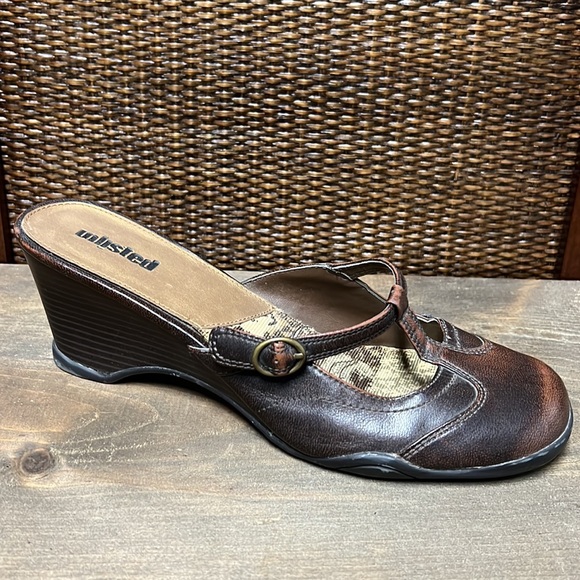 90’s Unlisted Showcase Brown Wedges - Picture 9 of 16